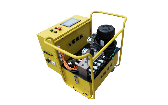 便攜式PLC橋梁多點(diǎn)同步頂升系統(tǒng)——低壓